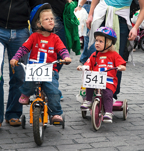 grosses Fahrradrennen für die lieben Kleinen